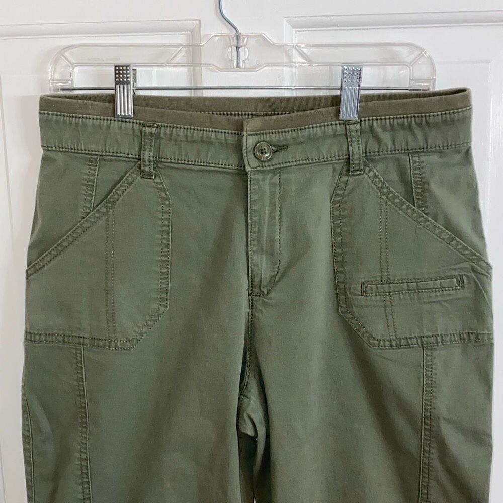 Lee Women's Olive Capris - Picture 2 of 12